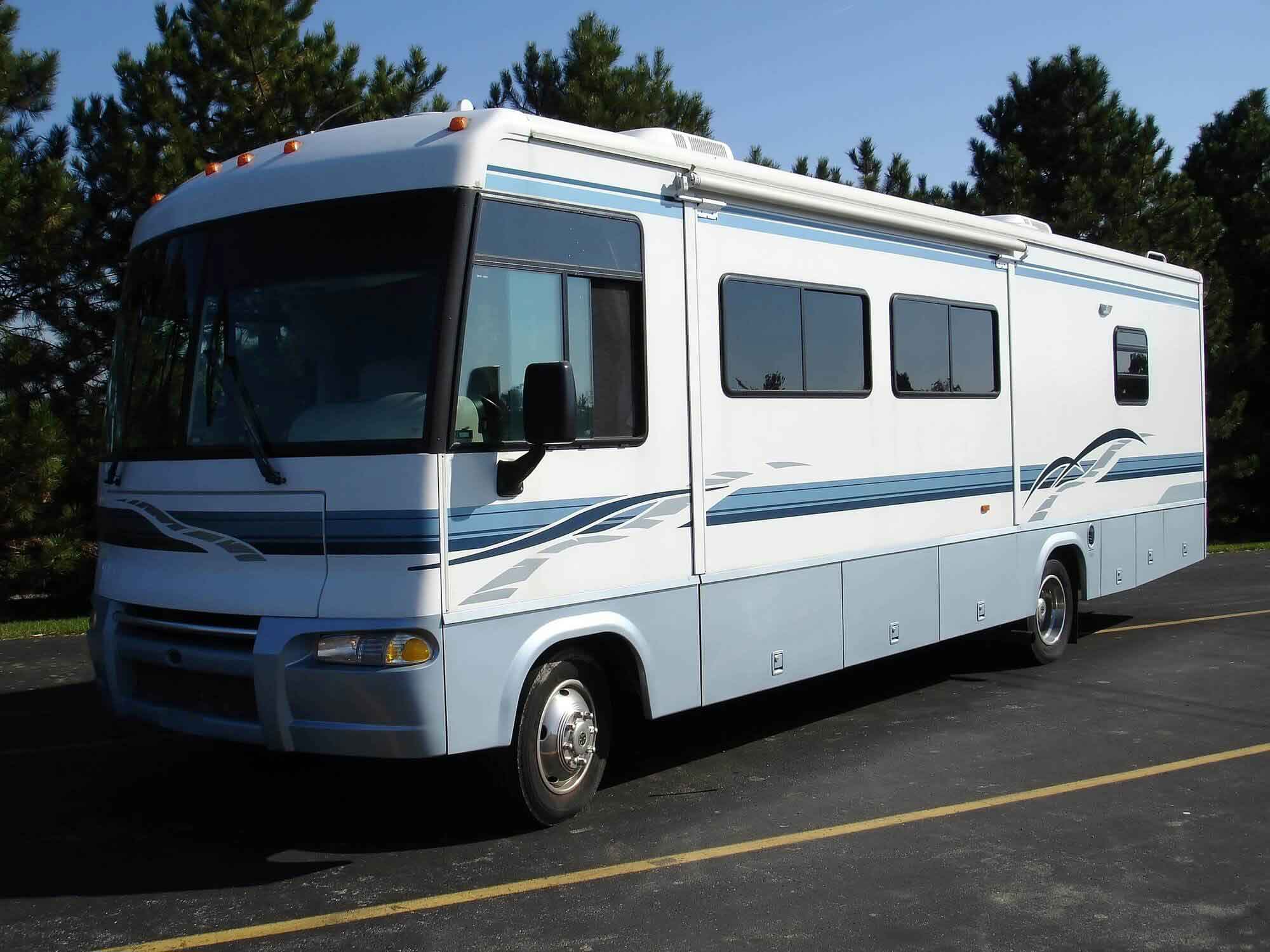 Motorcoach Rentals: Charter, Tour, and Shuttle Buses